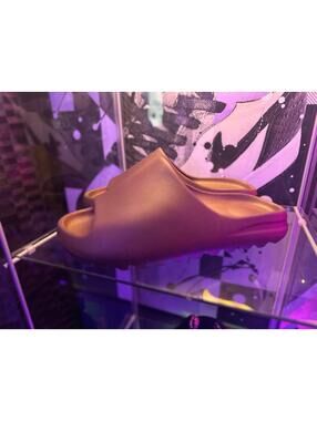 YZY Yeezy Slide “Flax” YS-01 SIZE: 11 NEW